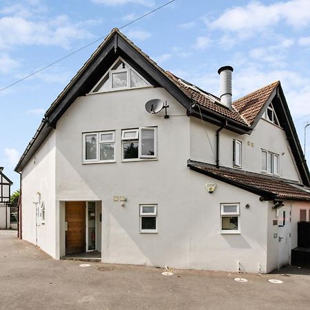 Central And Cosy Brockenhurst Flat ภายนอก รูปภาพ