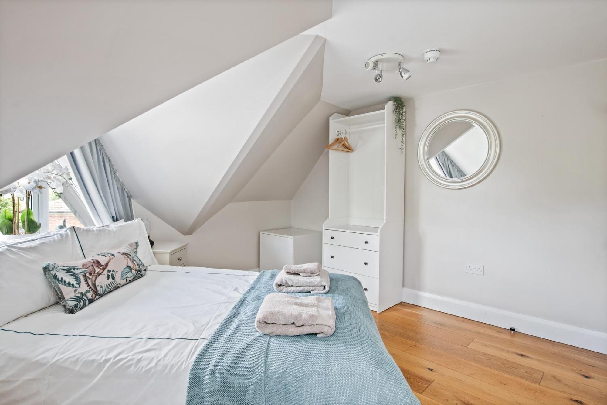 Central And Cosy Brockenhurst Flat ภายนอก รูปภาพ